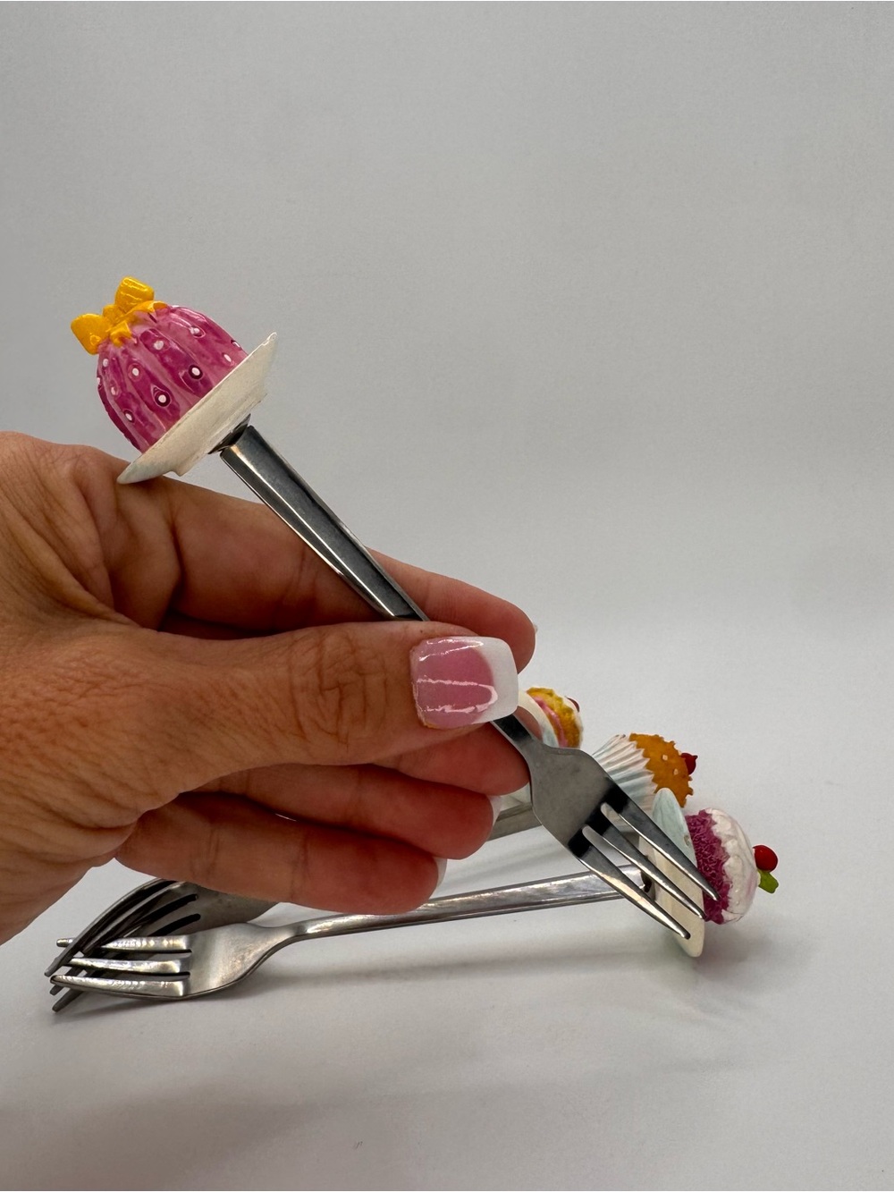 Blond Amsterdam Dessert Fork Set – 4 Whimsical Dessert Forks - Picture 5 of 11